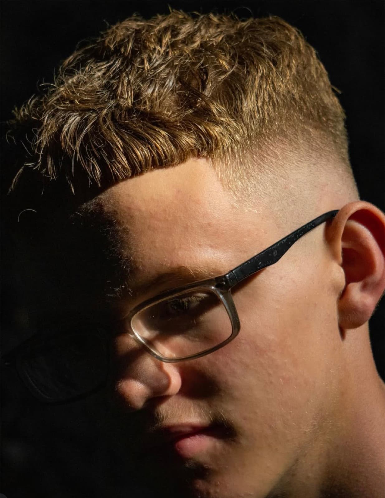 Textured crop with a high skin fade and a crisp hairline